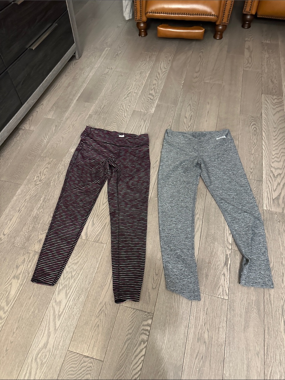 Bench womenGray & Maroon Striped Leggings